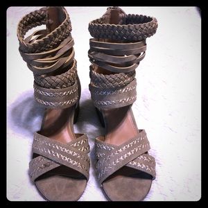 Sale!! Zip up Sandals gladiator style